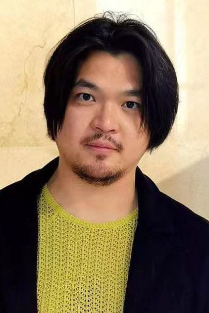 Zhaosheng Huang